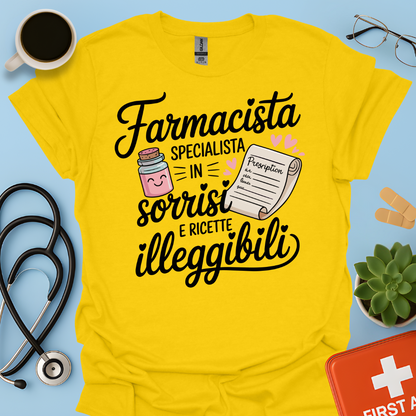 Farmacista specialista in sorrisi e ricette illeggibili — Farmacista Maglietta